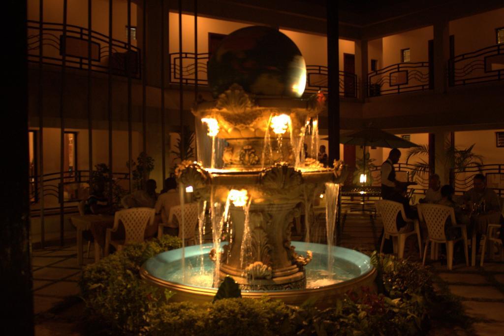 Hotel Lubumbashi Extérieur photo